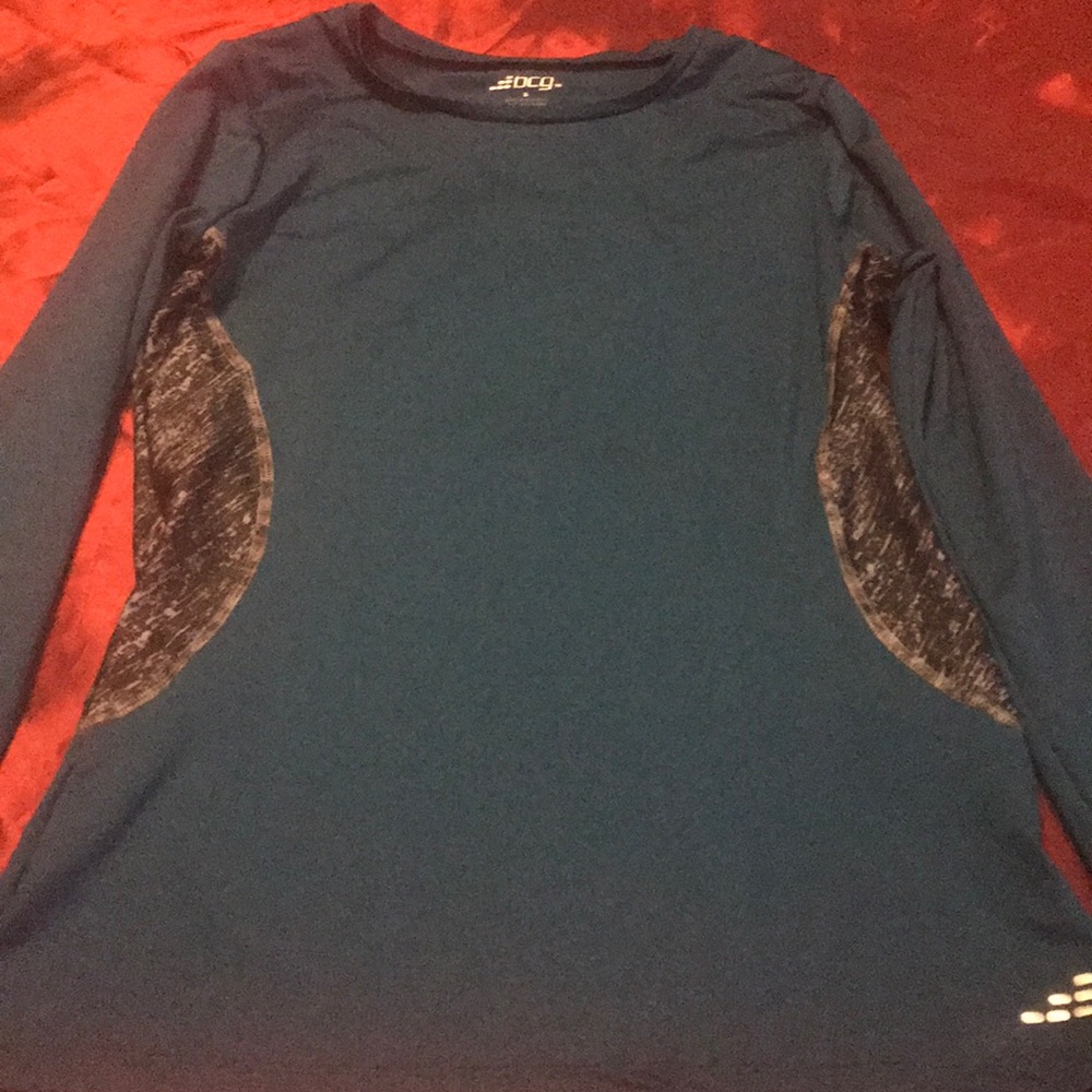 BCG Long sleeve active wear shirt
